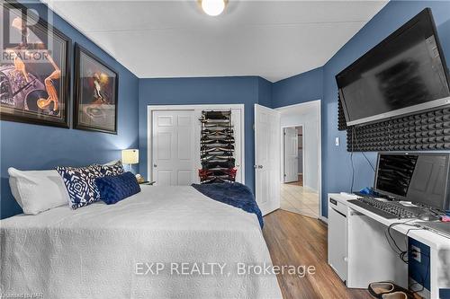 103 - 5753 Morrison Street, Niagara Falls, ON - Indoor Photo Showing Bedroom