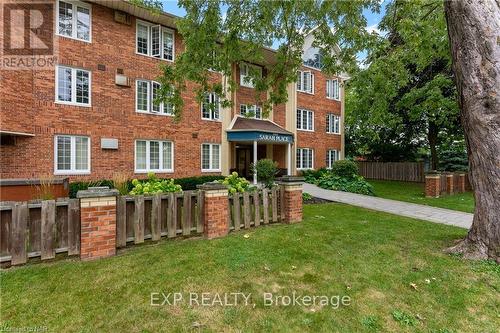 103 - 5753 Morrison Street, Niagara Falls, ON - Outdoor