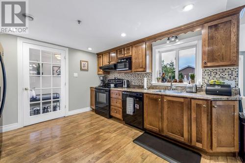 148B Old Petty Harbour Road, St. John'S, NL - Indoor Photo Showing Kitchen