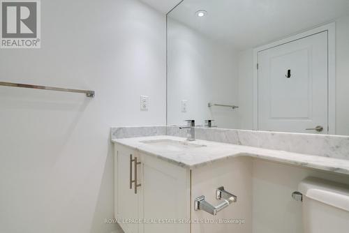 808 - 125 Western Battery Road, Toronto, ON - Indoor Photo Showing Bathroom