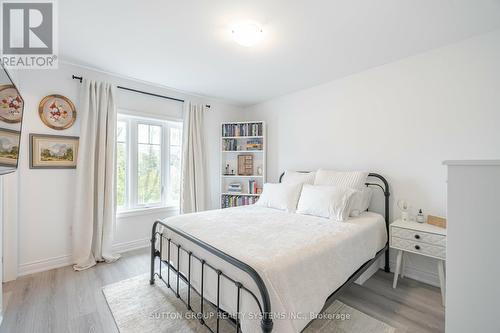 6 Church Street E, Halton Hills, ON - Indoor Photo Showing Bedroom