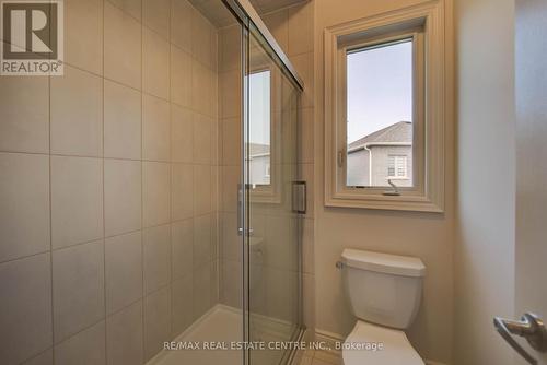 154 Attwater Drive, Cambridge, ON - Indoor Photo Showing Bathroom