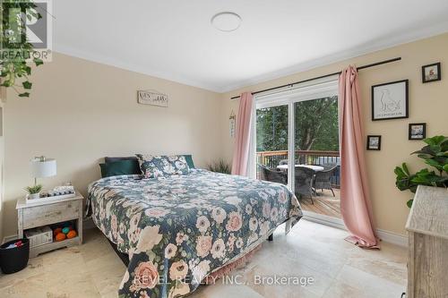 161 Ridge Road S, Fort Erie, ON - Indoor Photo Showing Bedroom