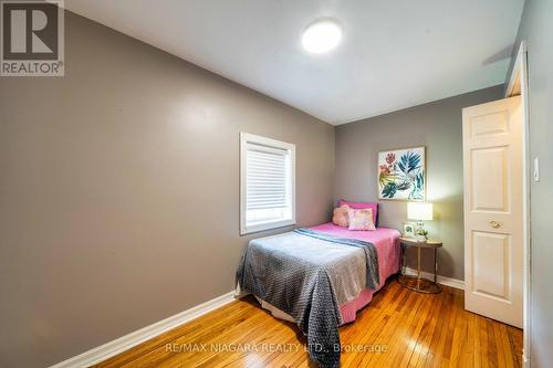 63 Rodman Street, St. Catharines, ON - Indoor Photo Showing Bedroom