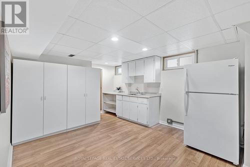 47 Endfield Avenue, Hamilton, ON - Indoor Photo Showing Kitchen