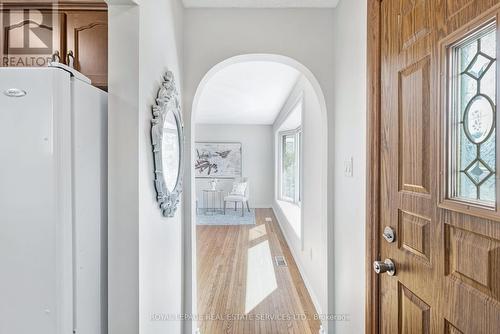 47 Endfield Avenue, Hamilton, ON - Indoor Photo Showing Other Room