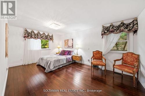 32 Larabee Crescent, Toronto, ON - Indoor Photo Showing Bedroom