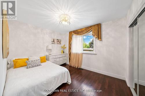 32 Larabee Crescent, Toronto, ON - Indoor Photo Showing Bedroom