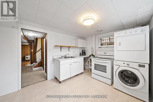 32 Larabee Crescent, Toronto, ON - Indoor Photo Showing Laundry Room