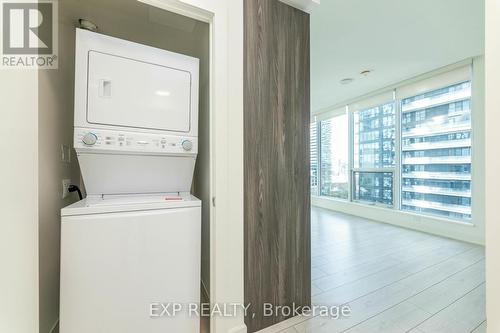 1112 - 35 Mercer Street, Toronto, ON - Indoor Photo Showing Laundry Room