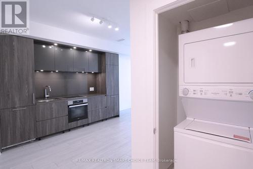 2611 - 35 Mercer Street, Toronto, ON - Indoor Photo Showing Laundry Room