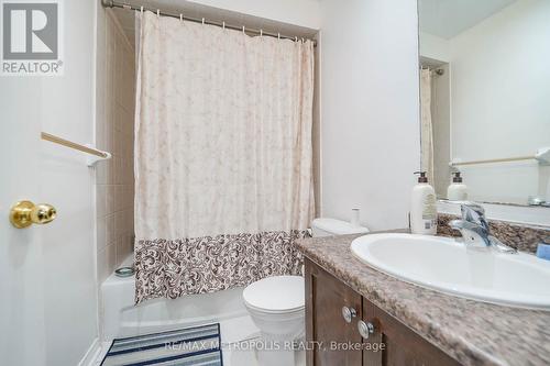 5 Oakmoor Lane, Markham, ON - Indoor Photo Showing Bathroom