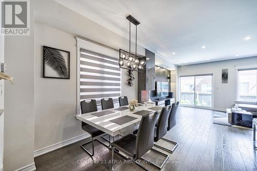 12 Twinflower Lane, Richmond Hill, ON - Indoor Photo Showing Dining Room