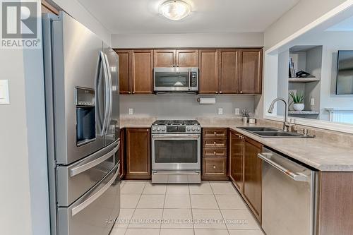 91 Majesty Boulevard, Barrie, ON - Indoor Photo Showing Kitchen With Stainless Steel Kitchen With Double Sink