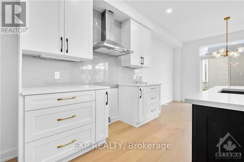 437 Fleet Canuck, Ottawa, ON - Indoor Photo Showing Kitchen