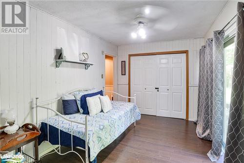 1005 Road 3300, Gravenhurst, ON - Indoor Photo Showing Bedroom