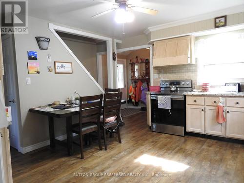 584150 Beachville Road, South-West Oxford, ON - Indoor Photo Showing Kitchen