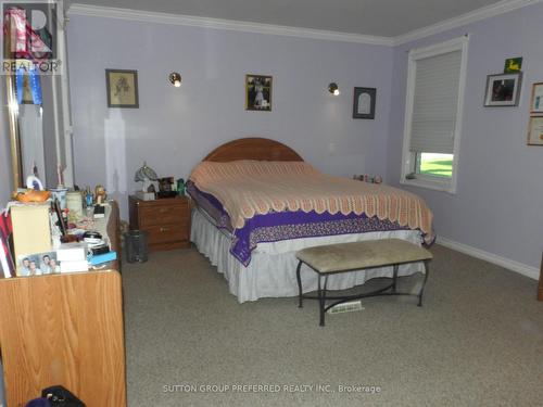 584150 Beachville Road, South-West Oxford, ON - Indoor Photo Showing Bedroom