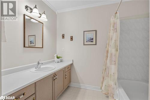 356 W Livingstone Street, Barrie, ON - Indoor Photo Showing Bathroom