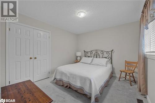 356 W Livingstone Street, Barrie, ON - Indoor Photo Showing Bedroom