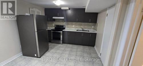 3302 Bloomfield Drive, Mississauga, ON - Indoor Photo Showing Kitchen With Stainless Steel Kitchen With Double Sink