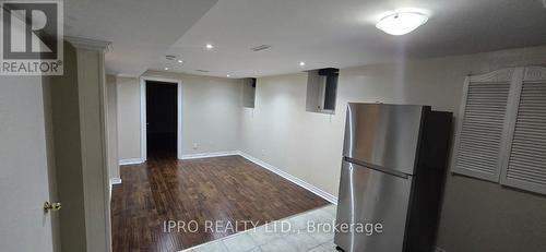 3302 Bloomfield Drive, Mississauga, ON - Indoor Photo Showing Other Room