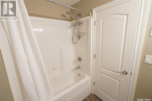 4562 Harbour Landing Drive, Regina, SK - Indoor Photo Showing Bathroom