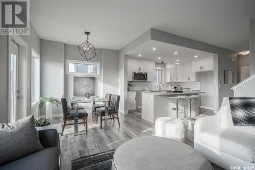 3225 Green Turtle Road, Regina, SK - Indoor Photo Showing Living Room