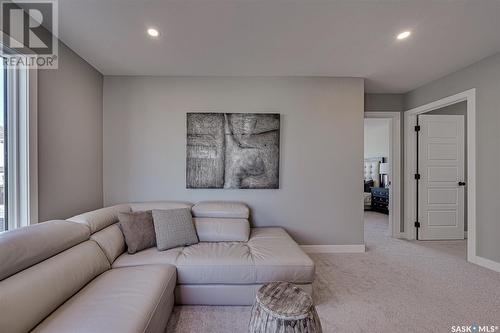 3225 Green Turtle Road, Regina, SK - Indoor Photo Showing Living Room