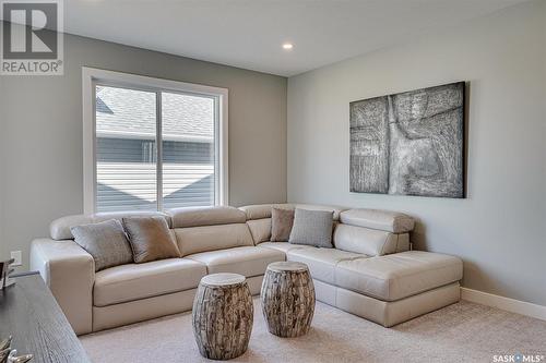 3225 Green Turtle Road, Regina, SK - Indoor Photo Showing Living Room