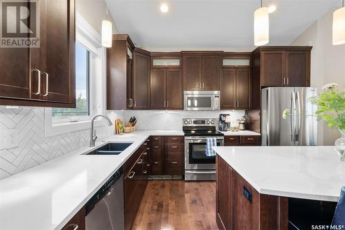 1138 Paton Lane, Saskatoon, SK - Indoor Photo Showing Kitchen With Double Sink With Upgraded Kitchen