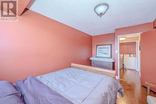 211 - 500 Green Road, Hamilton, ON - Indoor Photo Showing Bedroom