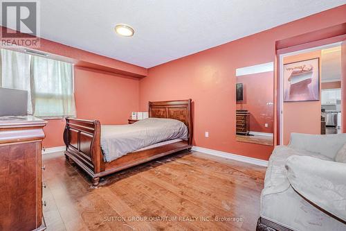 211 - 500 Green Road, Hamilton, ON - Indoor Photo Showing Bedroom