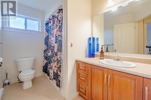 18 Earlston Avenue, Conception Bay South, NL - Indoor Photo Showing Bathroom