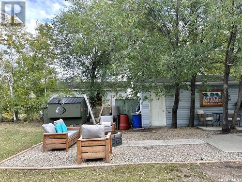 329 7Th Avenue W, Nipawin, SK - Outdoor