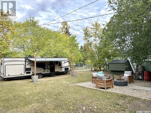 329 7Th Avenue W, Nipawin, SK - Outdoor