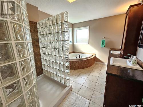 6 Morin Crescent, Meadow Lake, SK - Indoor Photo Showing Bathroom