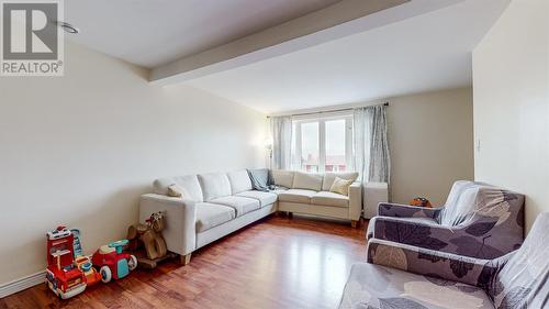 40 Eastaff Street, St. John'S, NL - Indoor Photo Showing Living Room