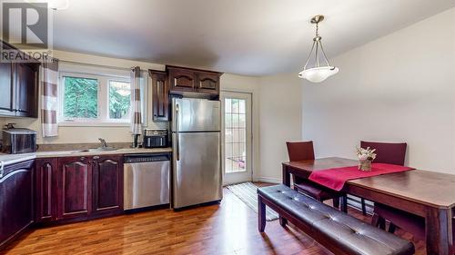 40 Eastaff Street, St. John'S, NL - Indoor Photo Showing Kitchen