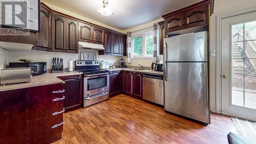 40 Eastaff Street, St. John'S, NL - Indoor Photo Showing Kitchen