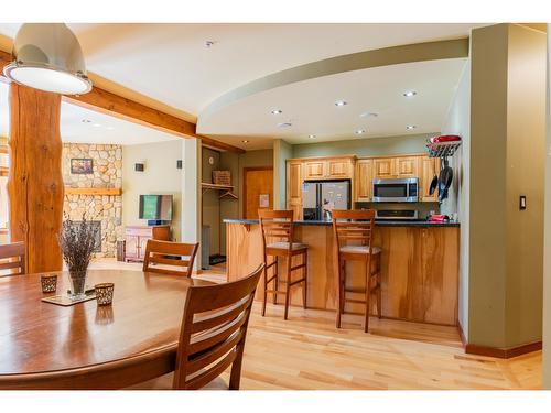 5 - 1008 Olaus Way, Rossland, BC - Indoor