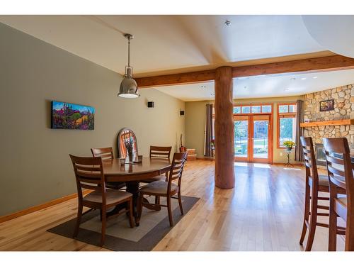 5 - 1008 Olaus Way, Rossland, BC - Indoor Photo Showing Dining Room