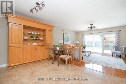 24 Inglewood Place N, Whitby (Blue Grass Meadows), ON - Indoor Photo Showing Dining Room