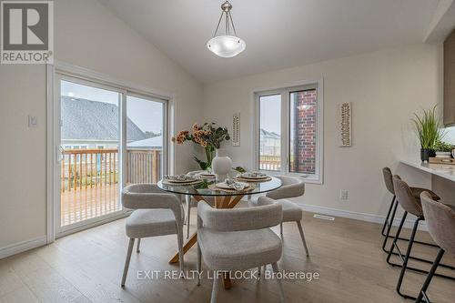 50 York Drive, Peterborough (Northcrest), ON - Indoor Photo Showing Dining Room