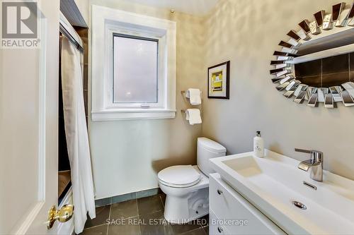 132 Rosewell Avenue, Toronto, ON - Indoor Photo Showing Bathroom