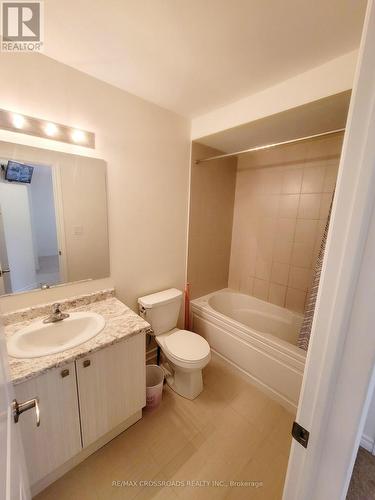 1143 Skyridge Boulevard, Pickering, ON - Indoor Photo Showing Bathroom