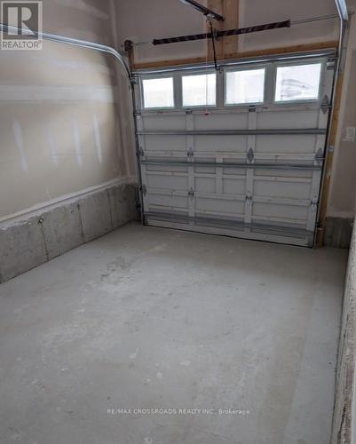 1143 Skyridge Boulevard, Pickering, ON - Indoor Photo Showing Garage