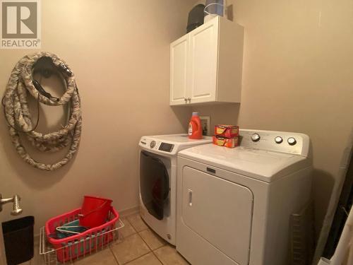 340 Oriole Way, Barriere, BC - Indoor Photo Showing Laundry Room