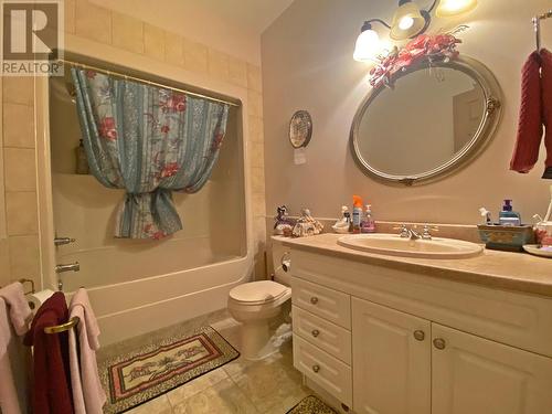 340 Oriole Way, Barriere, BC - Indoor Photo Showing Bathroom