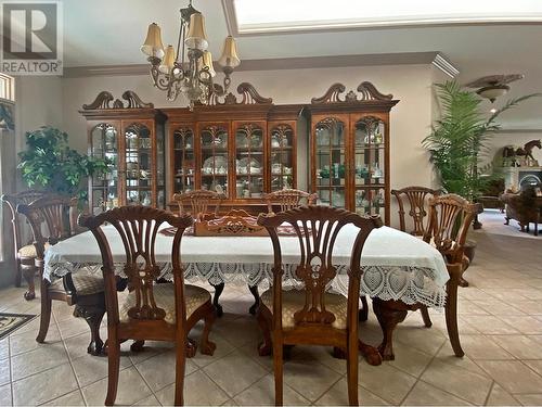 340 Oriole Way, Barriere, BC - Indoor Photo Showing Dining Room